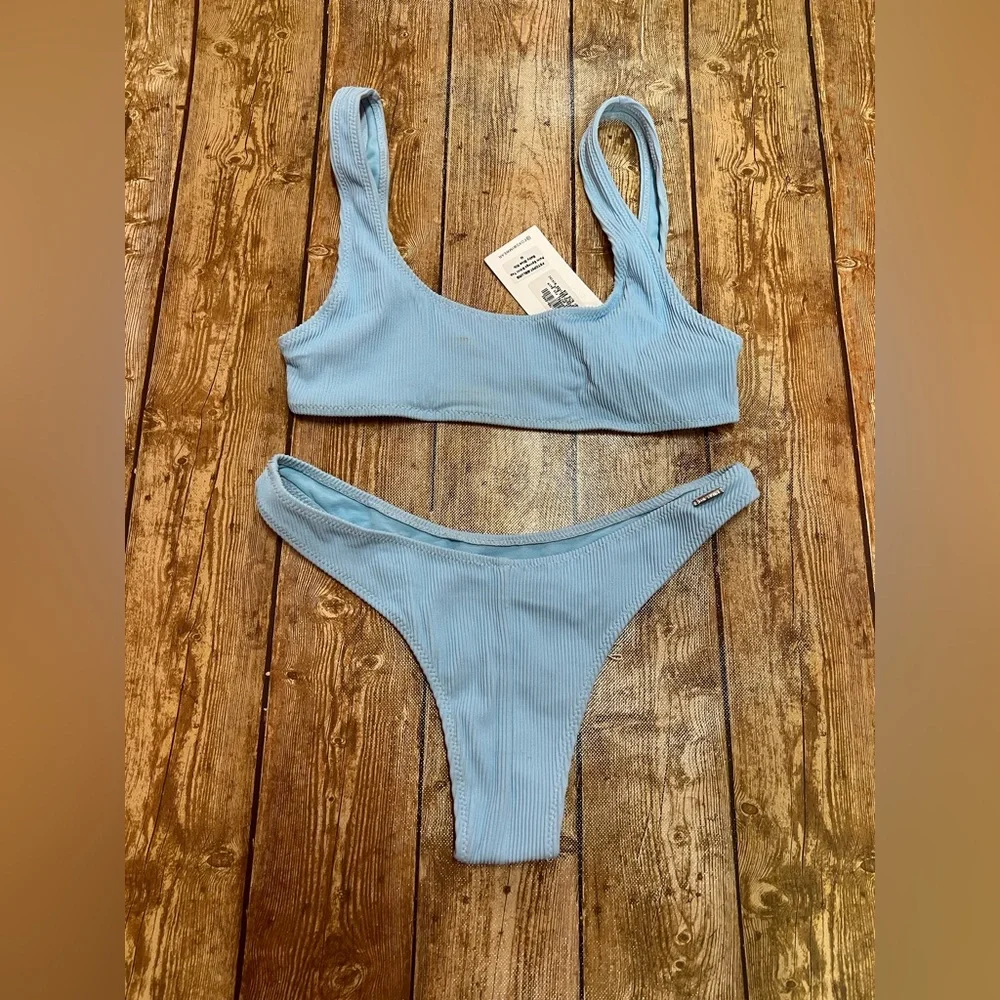 NWT WHITE FOX BOUTIQUE Palm Springs Top & bottom in Baby Blue Rib - Picture 5 of 10